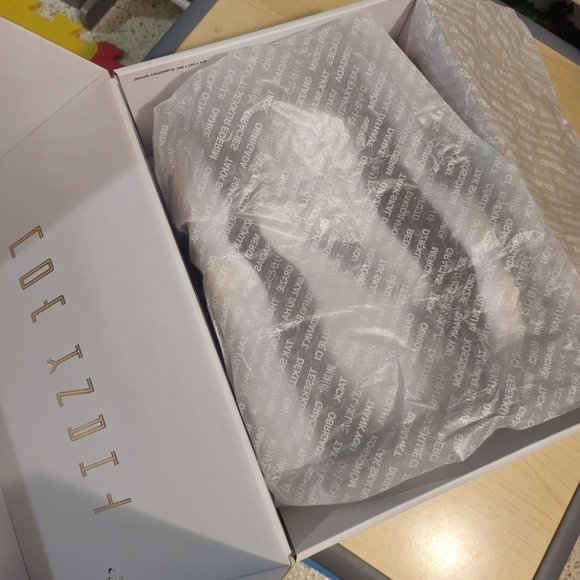 Jordan 11 Gratitude - Picture 6 of 6